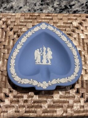 Wedgwood Pale Blue Heart-Shaped Jasperware Dish with White Relief